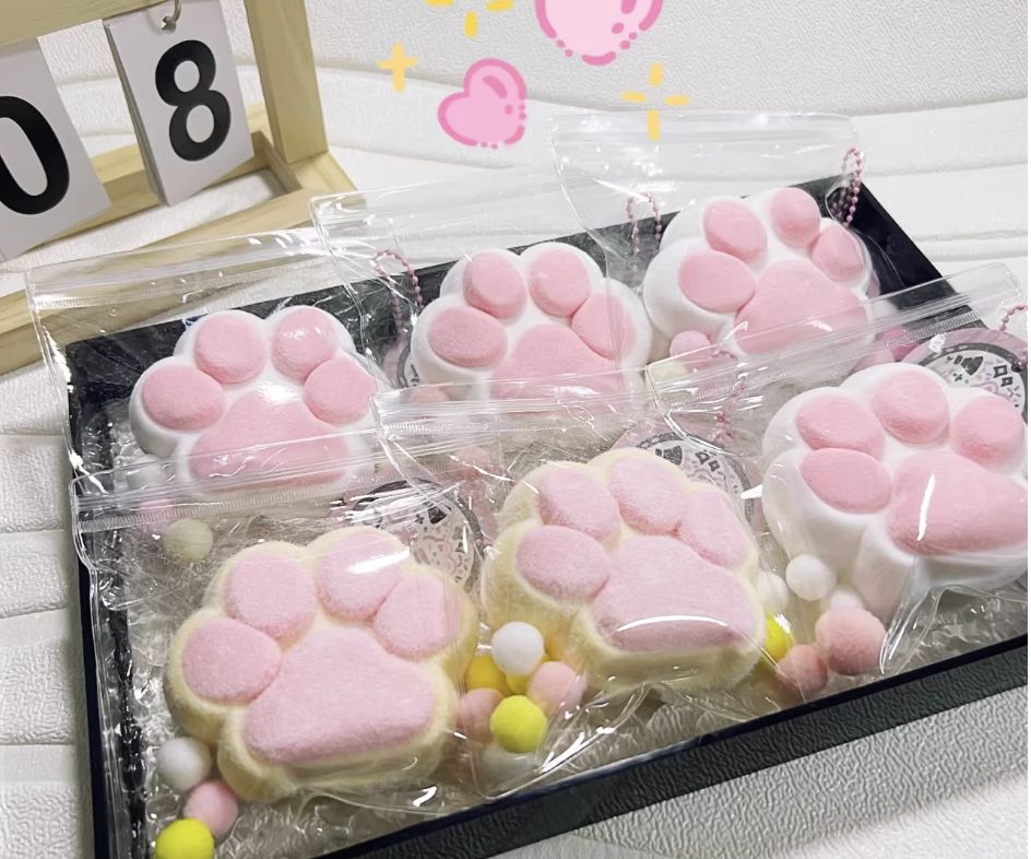 Premium Silicone Cat Paw Squishy Toy - Image 2